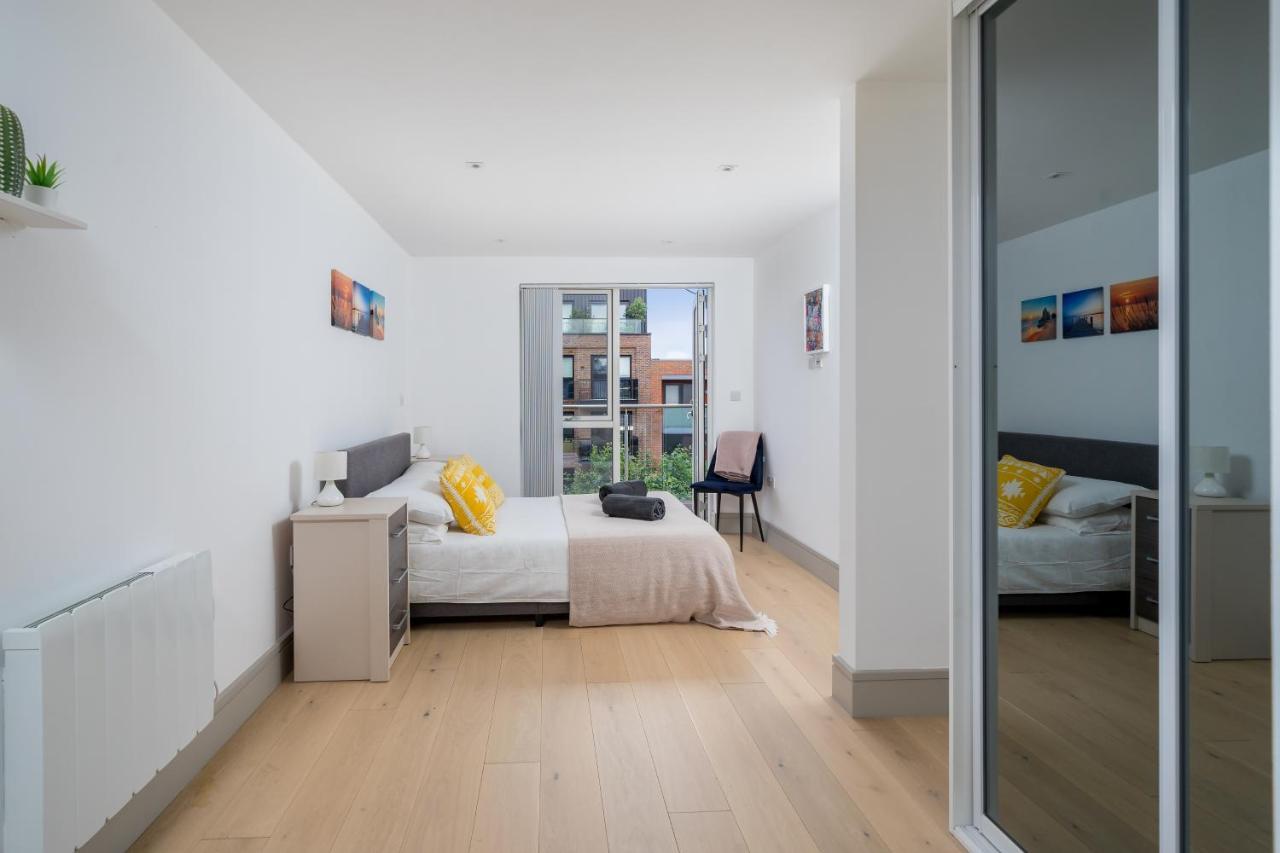Modern London City Apartment - Victoria Line Esterno foto