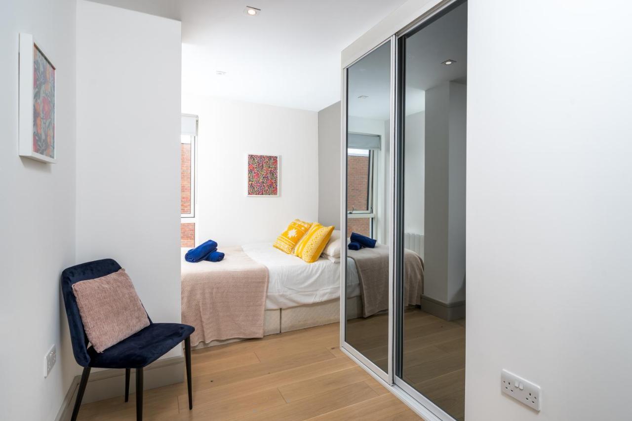 Modern London City Apartment - Victoria Line Esterno foto