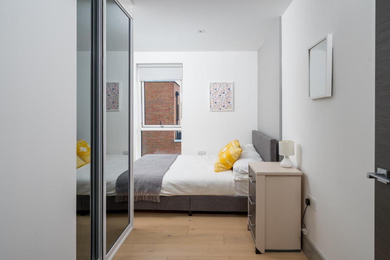 Modern London City Apartment - Victoria Line Esterno foto