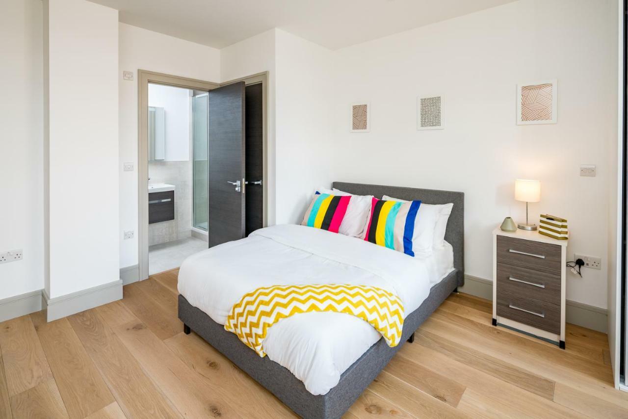 Modern London City Apartment - Victoria Line Esterno foto